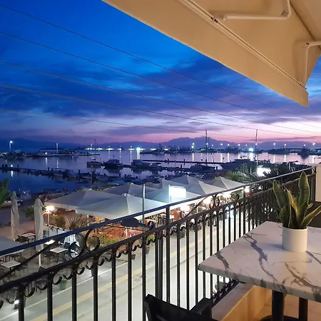 Zozi's N.moydania Apartment Nea Moudania