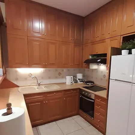 Zozi's N Moudania